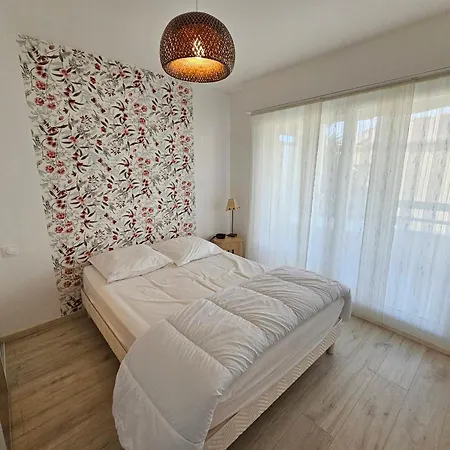 Centre-ville Calme Avec Balcon Et Garage - - Fr-1-550-73 *